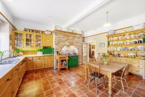 Breakfast Kitchen- click for photo gallery